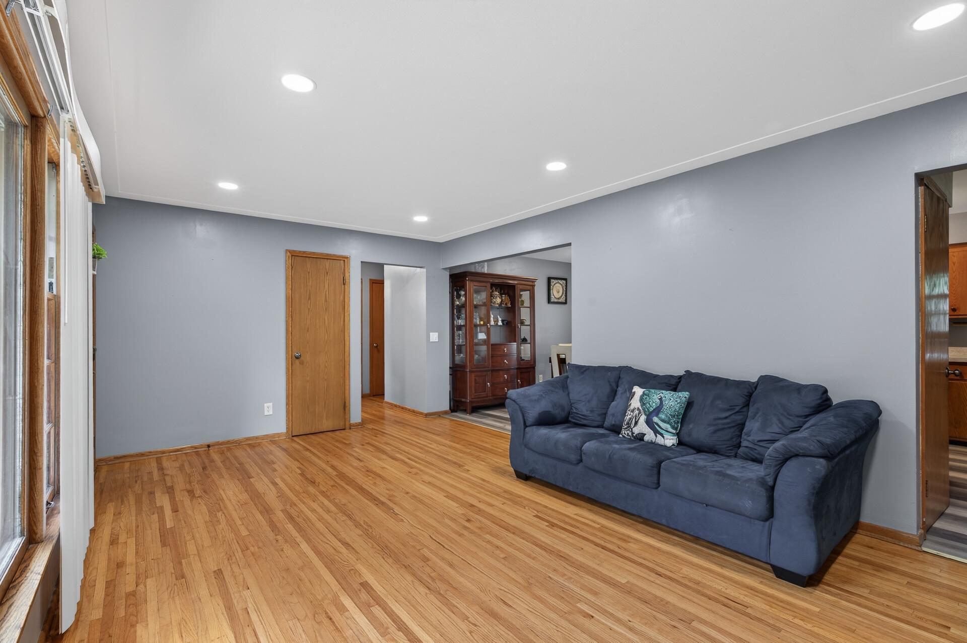 6911 East River Road Fridley, MN 55432 - Photo 7 of 30