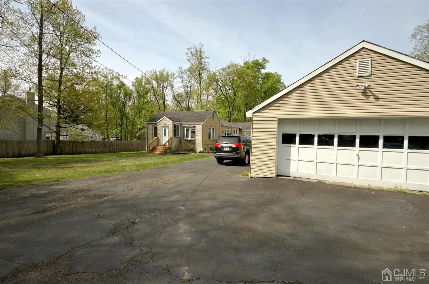 305 New Road Monmouth Junction, NJ 08852 - Photo 3 of 39 Gallery Image 3