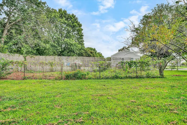 $367,000 | 5001 Hildebrand Road Northwest, Roanoke, VA 24012