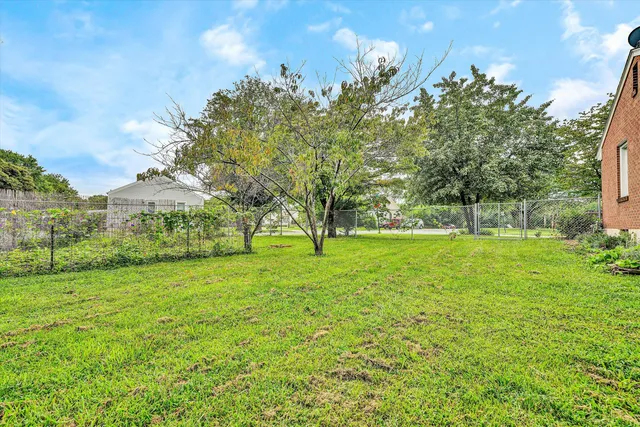 $367,000 | 5001 Hildebrand Road Northwest, Roanoke, VA 24012