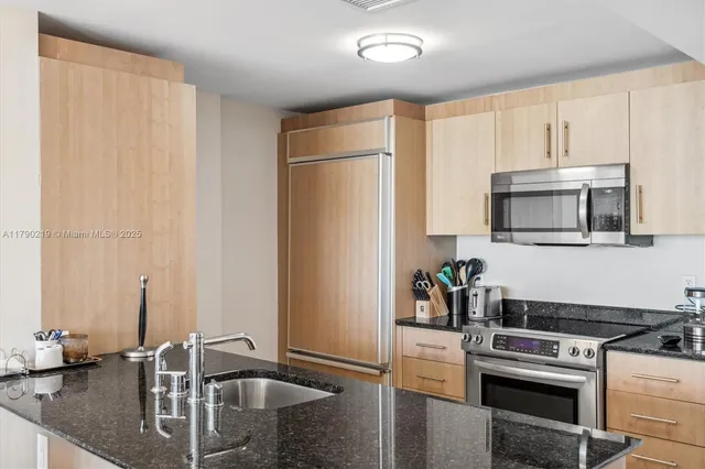 $670,000 | 10275 Collins Avenue, Unit 529, Bal Harbour, FL 33154