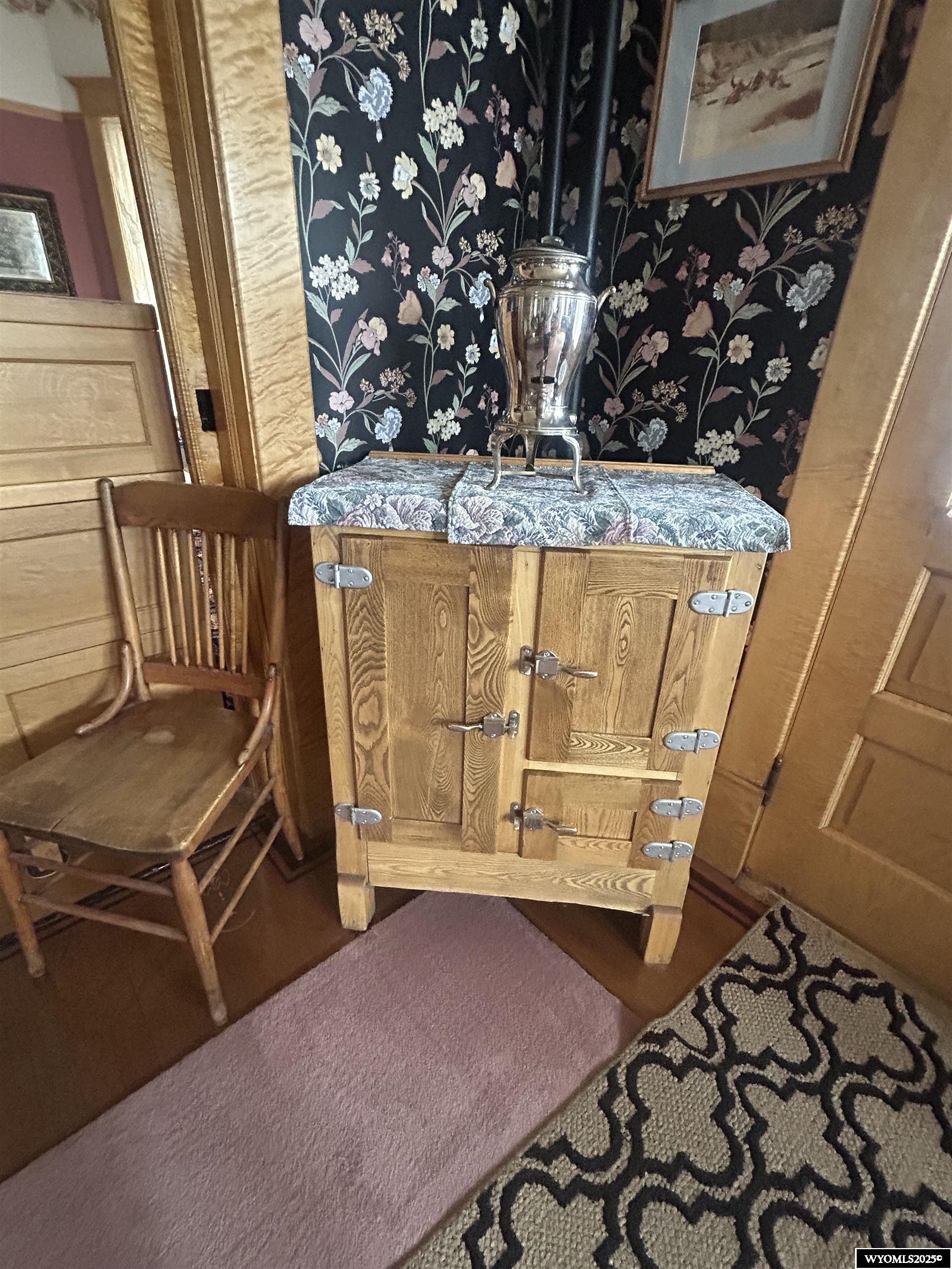 607 West Maple Street Rawlins, WY 82301 - Photo 32 of 47