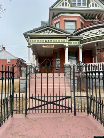 $750,000 | 607 West Maple Street, Rawlins, WY 82301