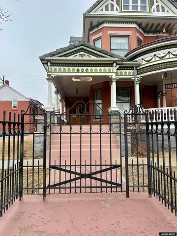 $750,000 | 607 West Maple Street, Rawlins, WY 82301