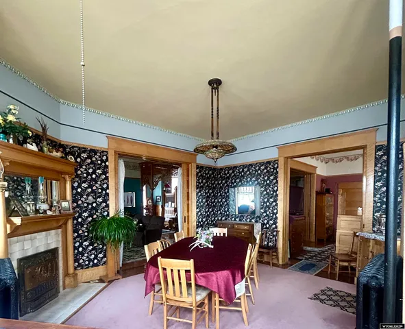 $750,000 | 607 West Maple Street, Rawlins, WY 82301