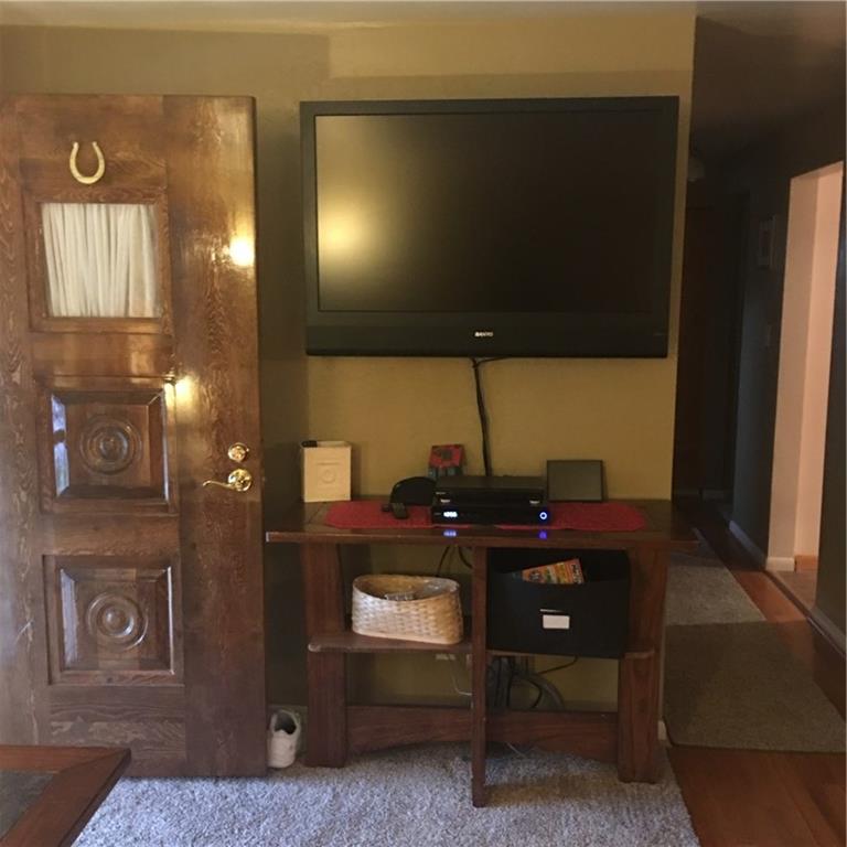 1506 Bevan Road Whitehall, PA 15227 - Photo 7 of 25 Gallery Image 7