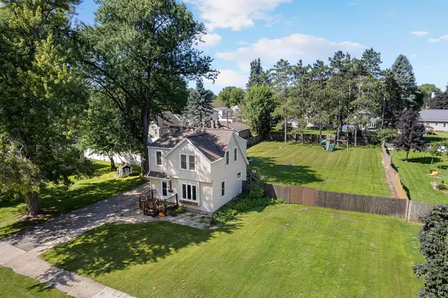 708 Macarthur Beaver Dam, Beaver Dam, WI 53916