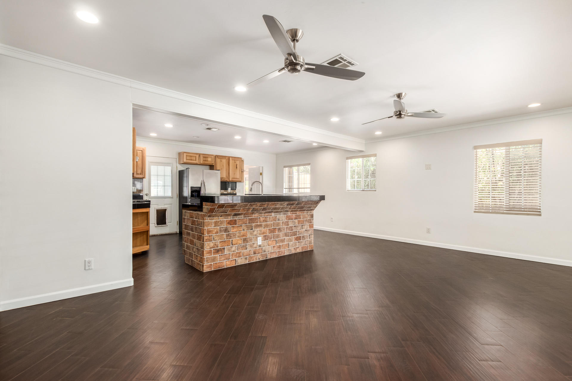 216 West Roma Avenue Phoenix, AZ 85013 - Photo 3 of 26 0003-Roma 3