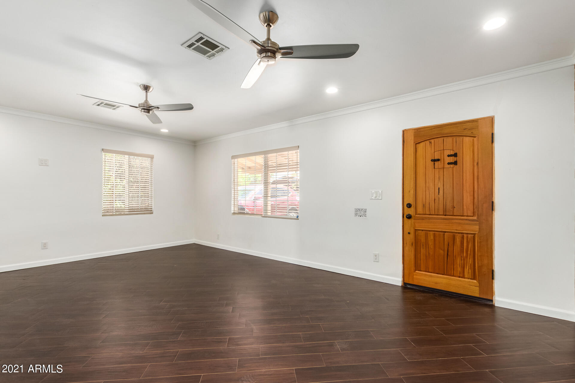 216 West Roma Avenue Phoenix, AZ 85013 - Photo 4 of 26 0004-Roma 4