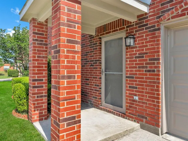 $3,725 | 235 Yale Boulevard, Glenn Heights, TX 75154