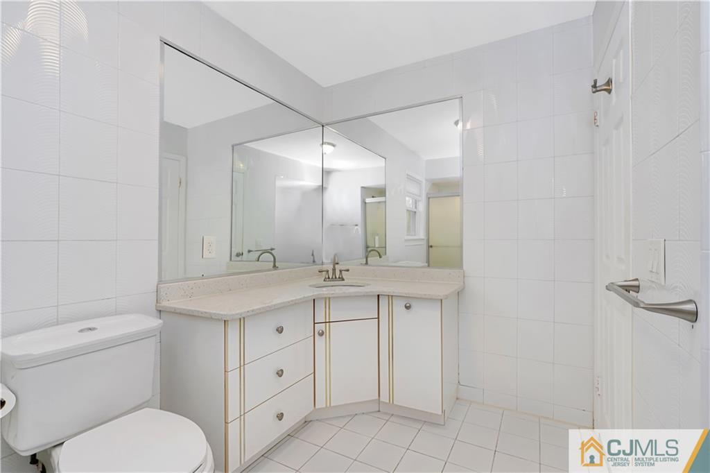 5 Cherokee Road East Brunswick, NJ 08816 - Photo 28 of 42 Gallery Image 28