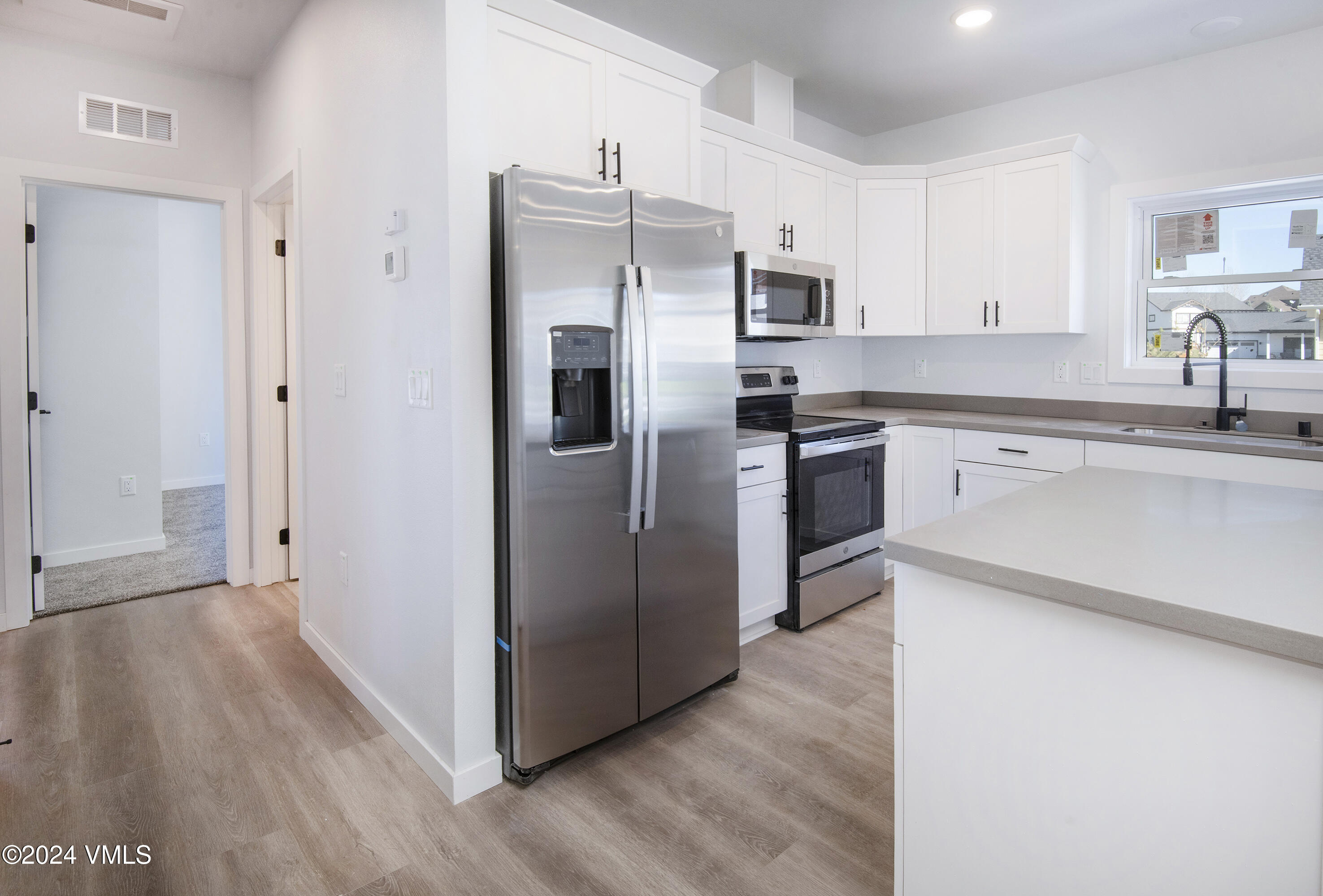 470 Blackhawk Road Gypsum, CO 81637 - Photo 9 of 42 335-Blackhawk-Rd-Web_18