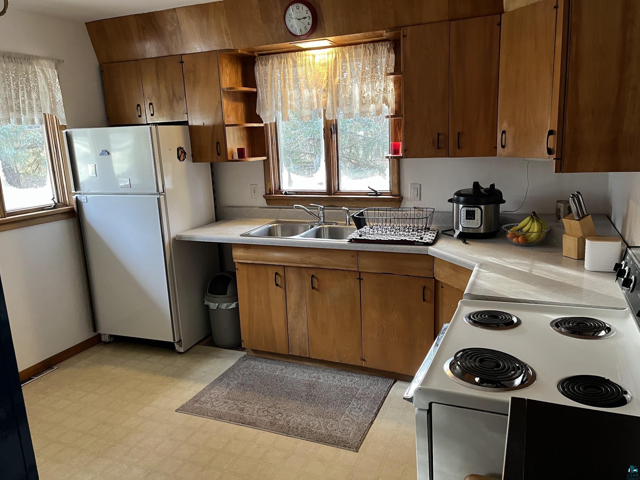 16 Riverside Road Esko, MN 55733 - Photo 5 of 12 Gallery Image 5