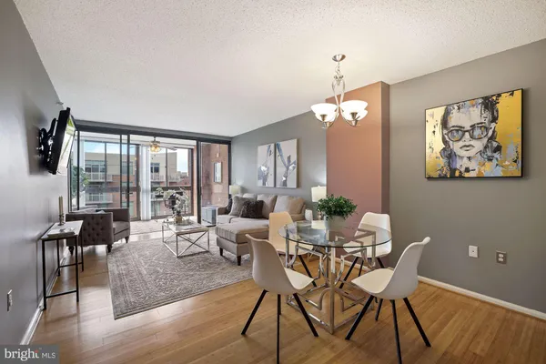 $2,700 | 1001 North Randolph Street, Unit 905, Arlington, VA 22201