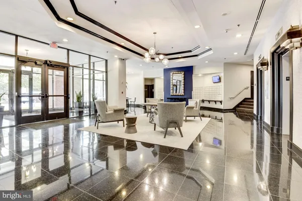 $2,700 | 1001 North Randolph Street, Unit 905, Arlington, VA 22201