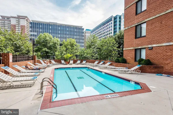 $2,700 | 1001 North Randolph Street, Unit 905, Arlington, VA 22201