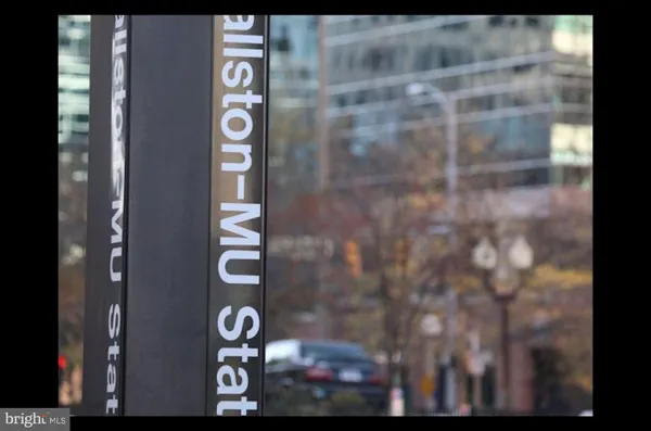 $2,700 | 1001 North Randolph Street, Unit 905, Arlington, VA 22201