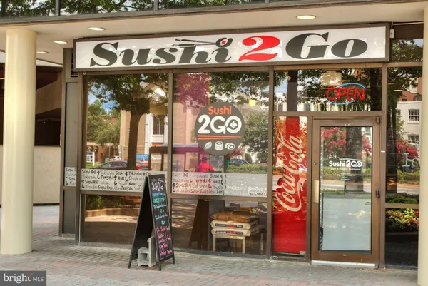 $2,700 | 1001 North Randolph Street, Unit 905, Arlington, VA 22201