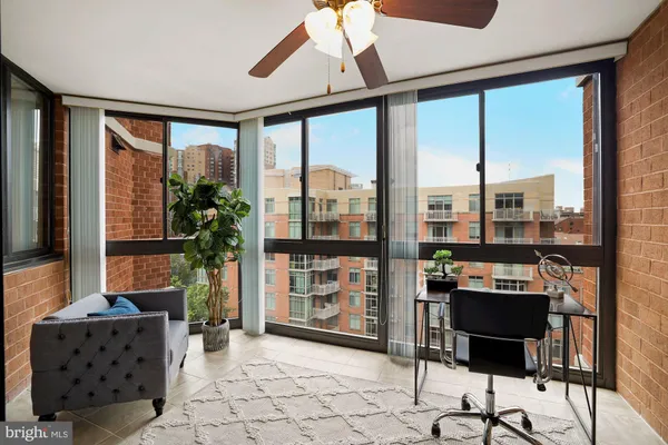 $2,700 | 1001 North Randolph Street, Unit 905, Arlington, VA 22201