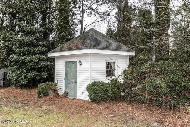 $299,800 | 1117 Parkside Drive Northwest, Wilson, NC 27896