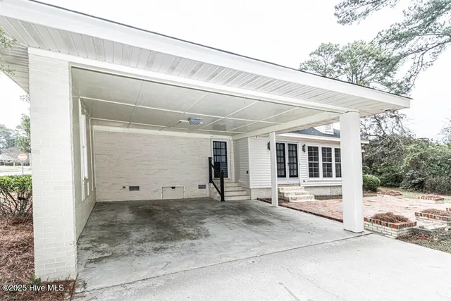 $299,800 | 1117 Parkside Drive Northwest, Wilson, NC 27896