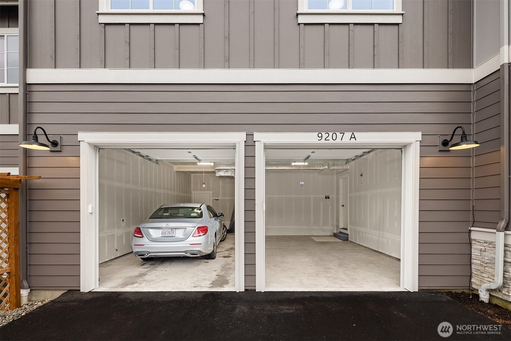 9207 Northeast 175th Street, Unit A Bothell, WA 98011 - Photo 28 of 38