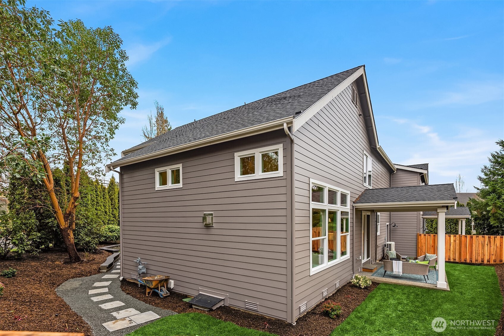 9207 Northeast 175th Street, Unit A Bothell, WA 98011 - Photo 31 of 38