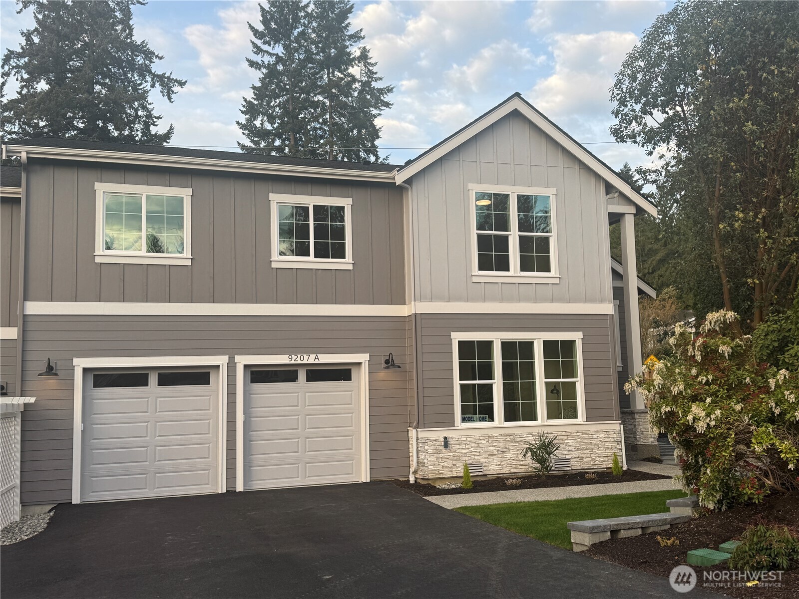 9207 Northeast 175th Street, Unit A Bothell, WA 98011 - Photo 38 of 40