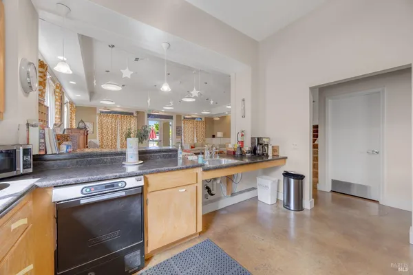 $615,000 | 455 Sequoia Lane, Sebastopol, CA 95472