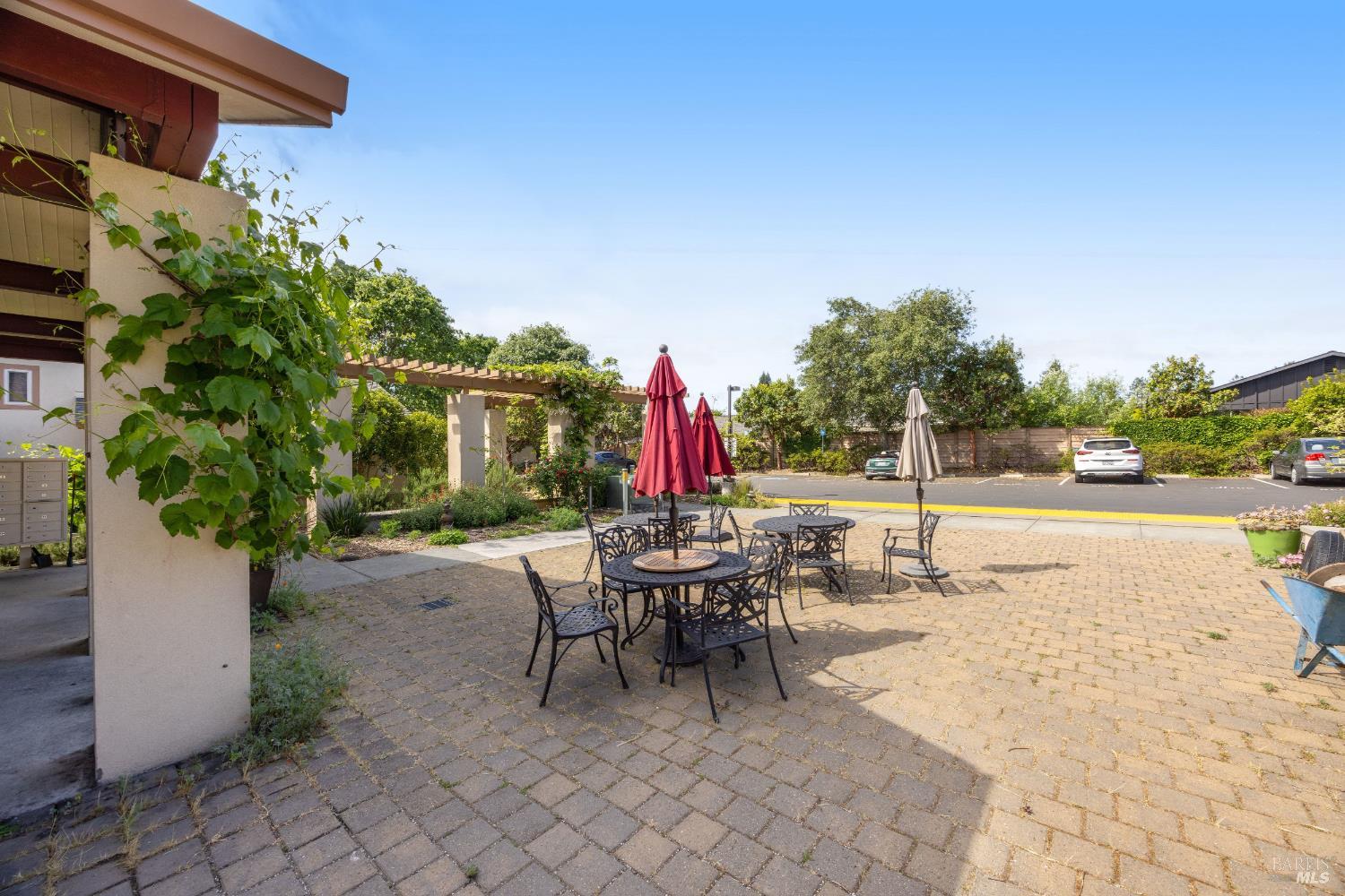 455 Sequoia Lane Sebastopol, CA 95472 - Photo 42 of 47 Common House - patio out front