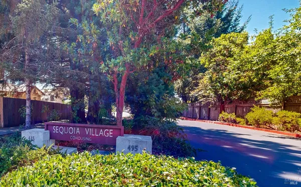 $615,000 | 455 Sequoia Lane, Sebastopol, CA 95472