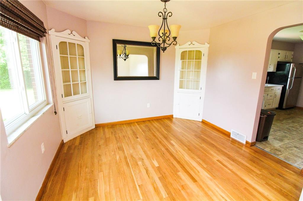5269 West Windhaven Road Pittsburgh, PA 15205 - Photo 3 of 18 Enjoy your dining room with beautiful built ins!