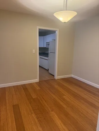 $2,500 | 527 West Eastman Street, Unit 1C, Arlington Heights, IL 60005