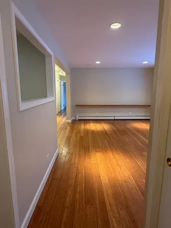 $2,500 | 527 West Eastman Street, Unit 1C, Arlington Heights, IL 60005