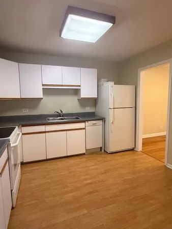 $2,500 | 527 West Eastman Street, Unit 1C, Arlington Heights, IL 60005