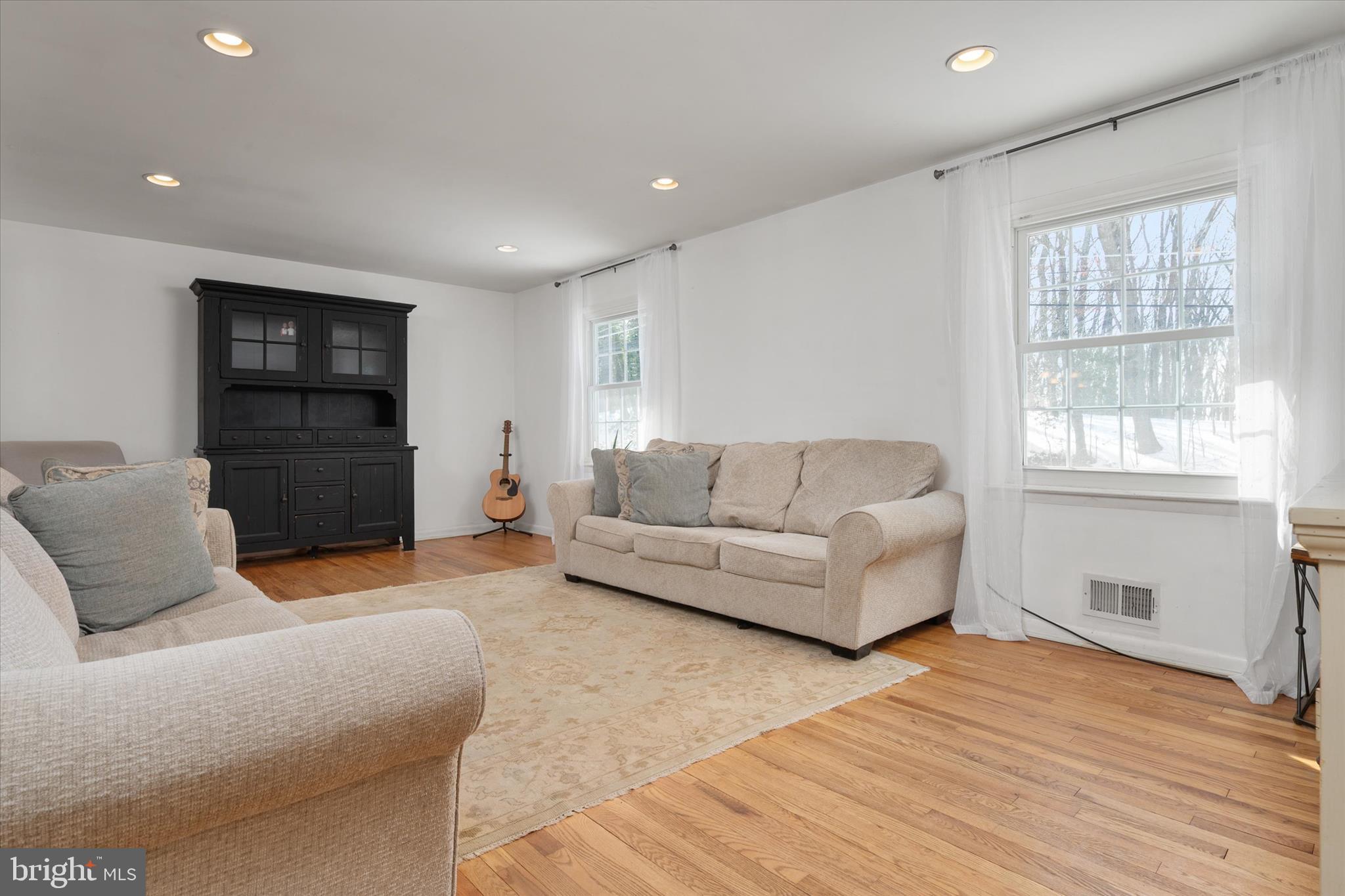 903 Old County Road Severna Park, MD 21146 - Photo 12 of 36