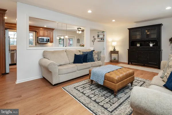 $699,900 | 903 Old County Road, Severna Park, MD 21146