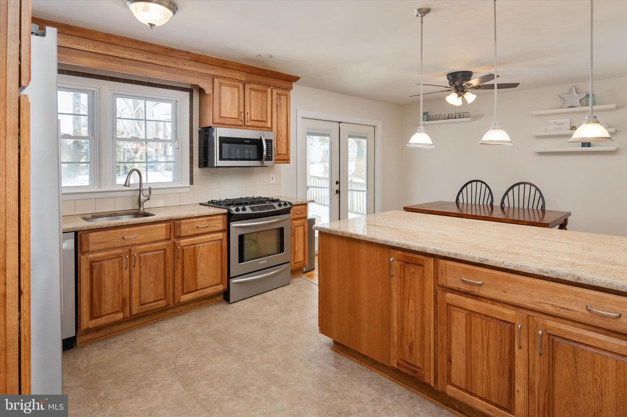 903 Old County Road Severna Park, MD 21146 - Photo 19 of 36