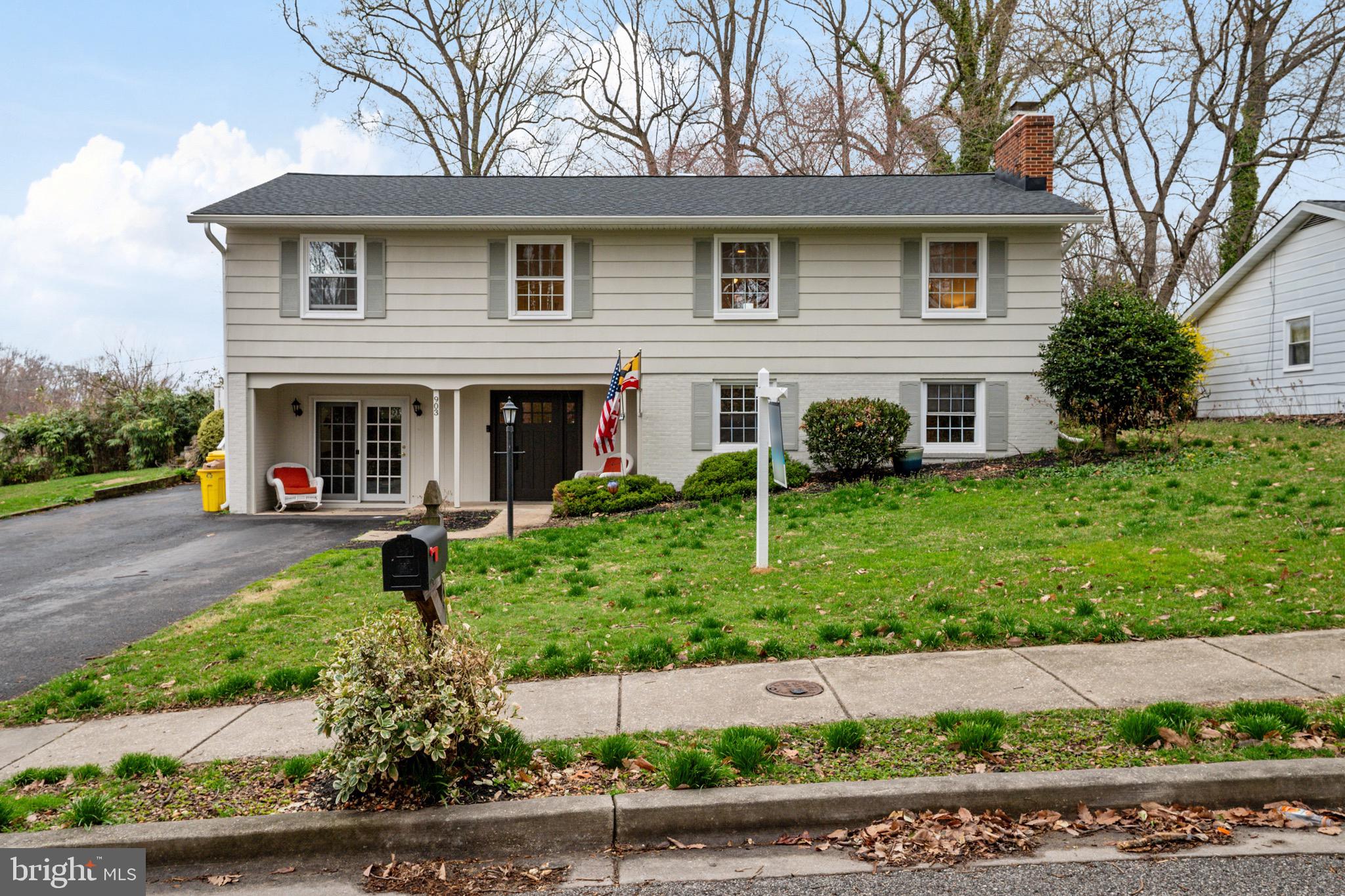903 Old County Road Severna Park, MD 21146 - Photo 2 of 33