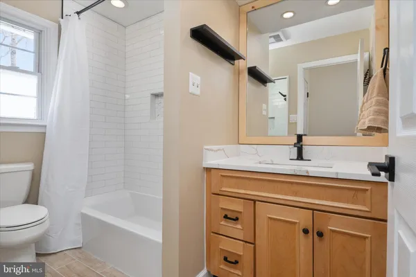 $699,900 | 903 Old County Road, Severna Park, MD 21146