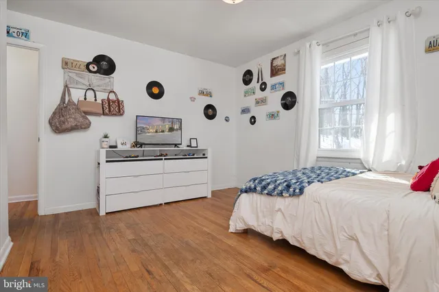 $725,000 | 903 Old County Road, Severna Park, MD 21146