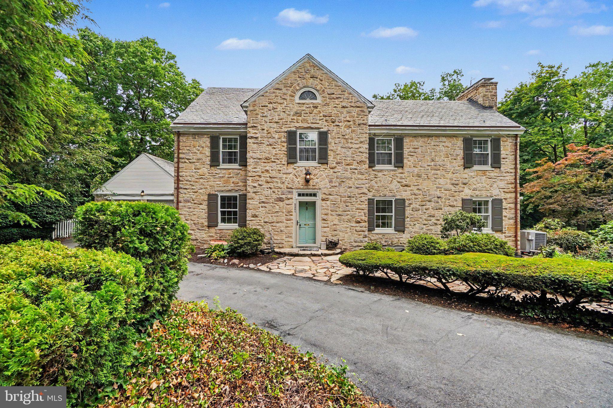 2201 Bellevue Road Harrisburg, PA 17104 - Photo 2 of 56