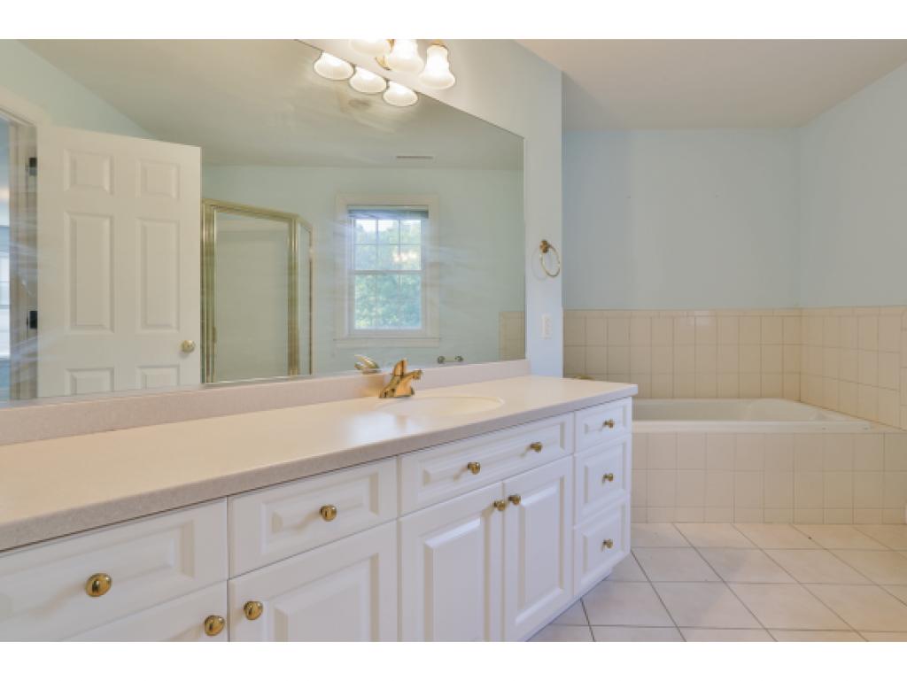 43 Heritage Hill Road Windham, NH 03087 - Photo 22 of 32