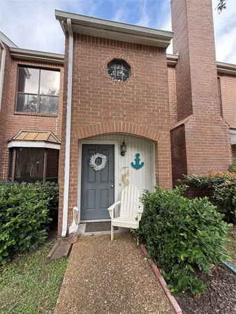 $1,300 | 12550 Piping Rock Drive, Unit 29, Houston, TX 77077