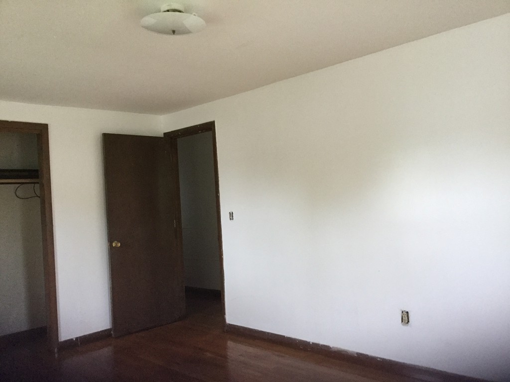 45 Leatherleaf Drive Springfield, MA 01109 - Photo 3 of 16 Gallery Image 3