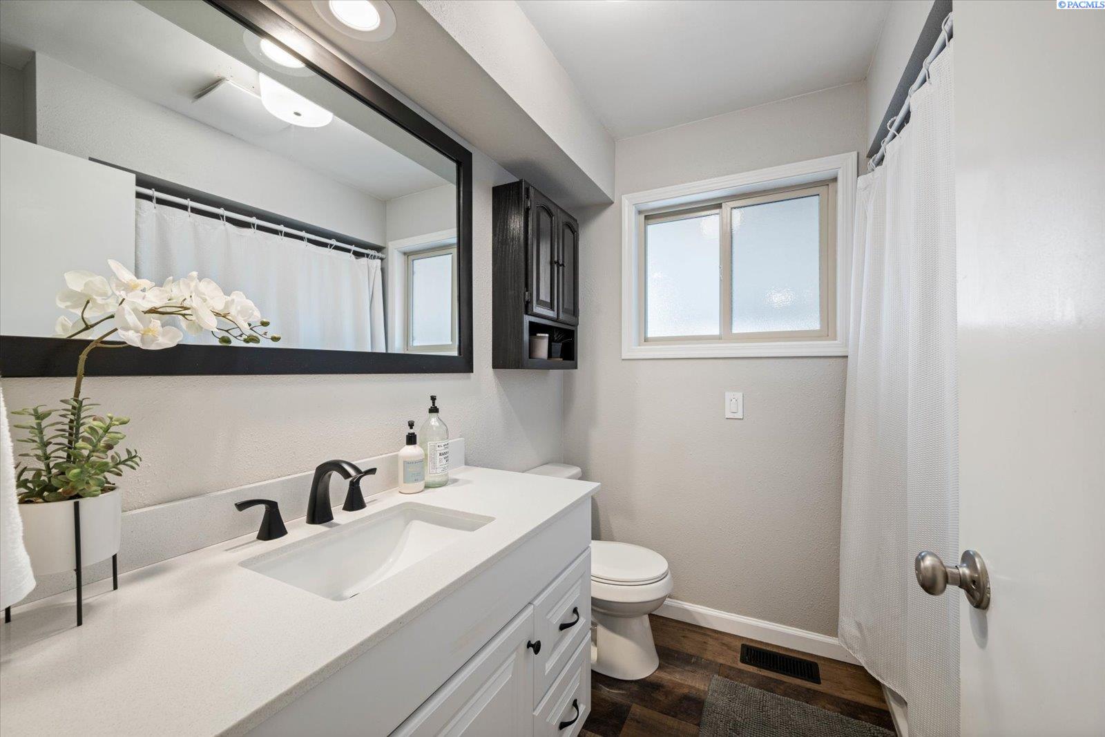 1664 South Euclid Road Grandview, WA 98930 - Photo 18 of 50 Gallery Image 18
