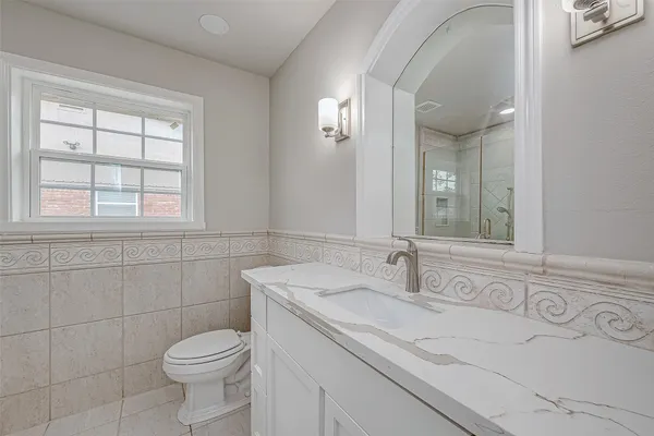 $3,500 | 5622 Valkeith Drive, Houston, TX 77096