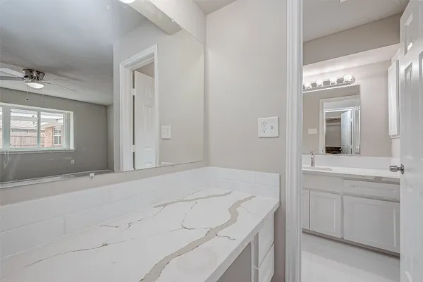 $3,500 | 5622 Valkeith Drive, Houston, TX 77096