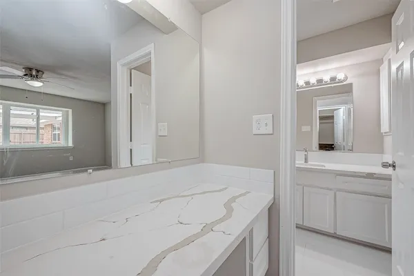 $3,500 | 5622 Valkeith Drive, Houston, TX 77096