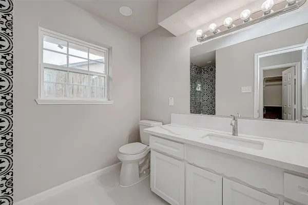 $3,500 | 5622 Valkeith Drive, Houston, TX 77096